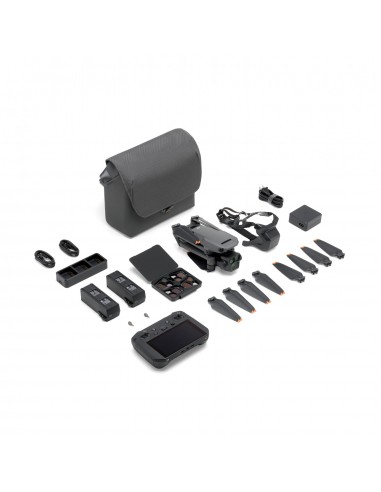 DJI Mavic 3 Pro incluye: control, baterías, hélices de reducción de ruido, cargador, funda, cables. filtros ND y Fly More Kit.